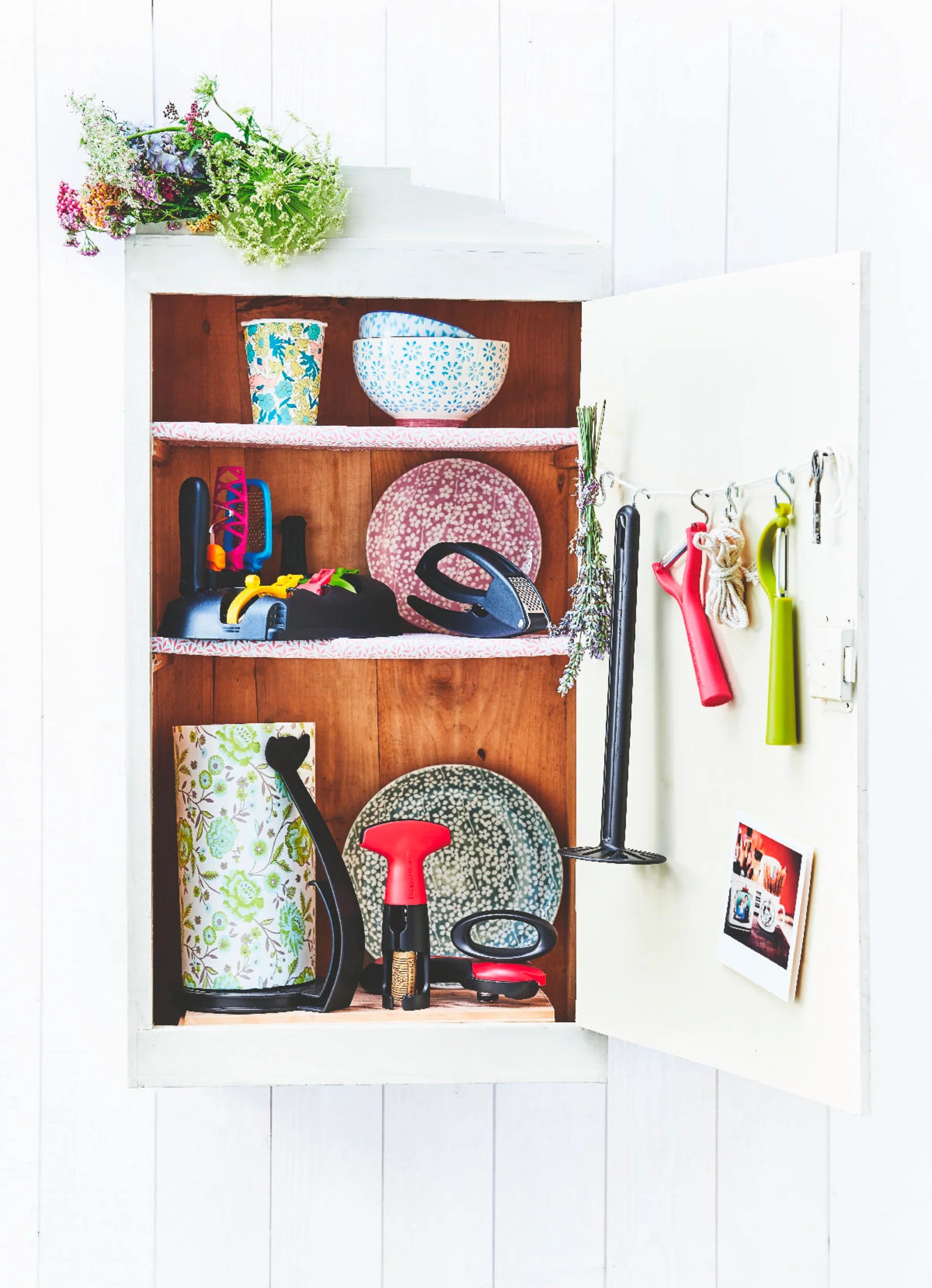 Papírtörölköző tartó